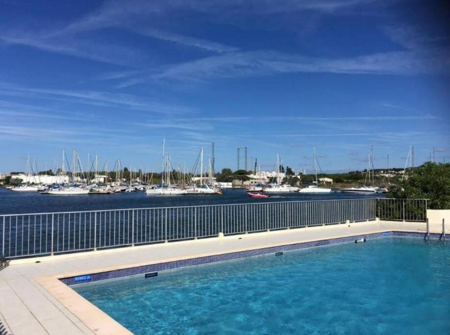 Appartement Avec Balcon, Vue Mer, Piscine, Parking Agde Eksteriør bilde