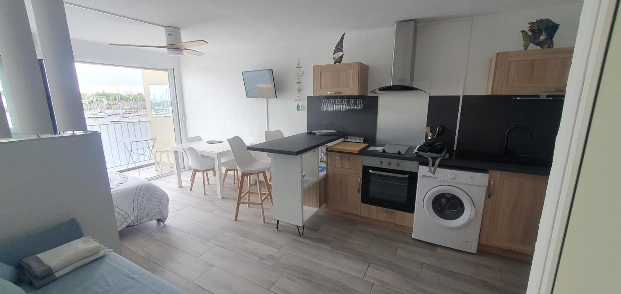 Appartement Avec Balcon, Vue Mer, Piscine, Parking Agde Eksteriør bilde