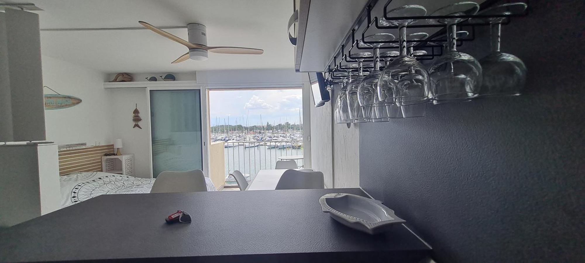 Appartement Avec Balcon, Vue Mer, Piscine, Parking Agde Eksteriør bilde